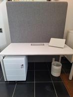 Bureau, Ophalen, Zo goed als nieuw, Bureau