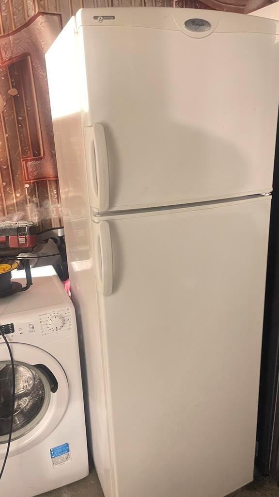 frigo congélateur Whirpool A+ super etat !, Electroménager, Réfrigérateurs & Frigos, Reconditionné, Avec compartiment congélateur
