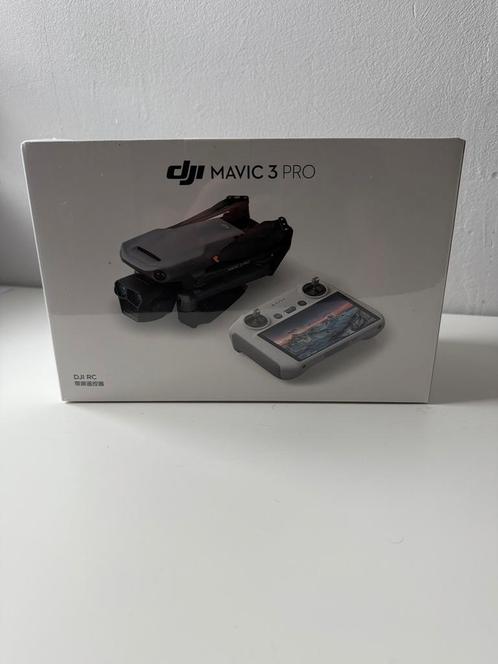 DJI Mavic 3 Pro + RC Smart Controller Geseald, Audio, Tv en Foto, Drones, Nieuw, Drone met camera, Ophalen of Verzenden