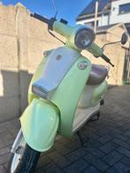 Scooter like a VESPA, Fietsen en Brommers, Scooters | Vespa, Ophalen, Overige modellen, Benzine, 50 cc