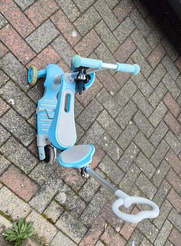 Step met zitvlak beschikbaar voor biedingen