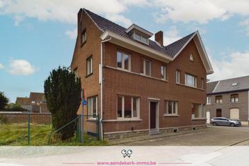 Op te frissen gezinswoning in het centrum van Bree beschikbaar voor biedingen