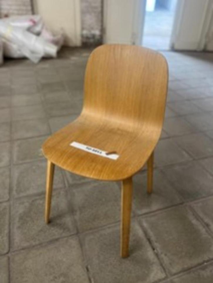 Minimalist Muuto Visu Chair, Huis en Inrichting, Stoelen, Nieuw, Eén, Hout, Bruin, Ophalen