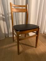 Vintage stoelen. Totaal 4 stuks! €50 voor de 4, Huis en Inrichting, Stoelen, Ophalen, Gebruikt