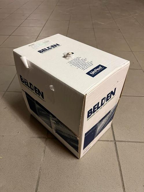 Belden UTP Cat. 5e - 305 meter - massieve kern, Doe-het-zelf en Bouw, Elektriciteit en Kabels, Zo goed als nieuw, Ophalen of Verzenden
