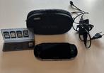 PS Vita OLED (PCH-1004) + 4GB kaart + originele lader, Games en Spelcomputers, Spelcomputers | Sony PlayStation Vita, Ophalen of Verzenden
