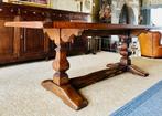 Table Monastère met 8 bijhorende stoelen, Enlèvement