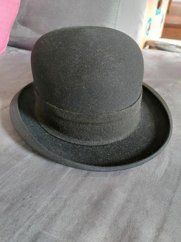 Bol-/derbyhoed „Maison d'Or” beschikbaar voor biedingen