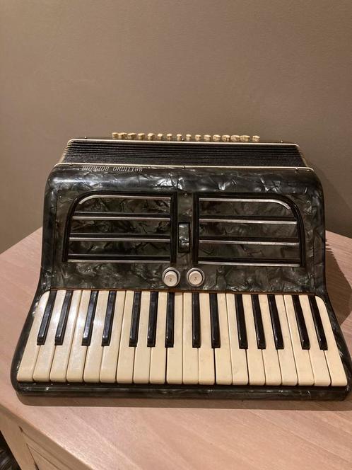 Settimio Soprani accordeon, Muziek en Instrumenten, Accordeons, Zo goed als nieuw, Ophalen