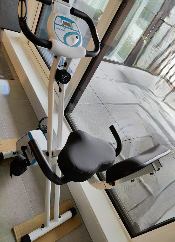 Skandika-Foldaway X-1000+ Opvouwbare x-fiets met rugleuning, Sport en Fitness, Fitnessapparatuur, Zo goed als nieuw, Hometrainer