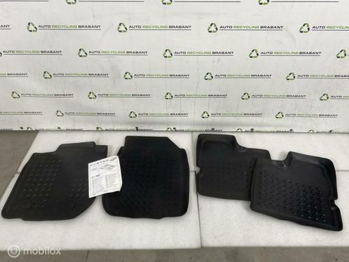 Rubberen Mattenset Dacia Duster 1 NIEUW ORIGINEEL 749026804R, Auto-onderdelen, Interieur en Bekleding, Dacia, Gebruikt, Ophalen of Verzenden
