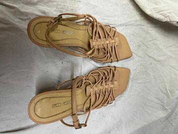 Sandalen beige/pastel oranje leder, maat 37, paco herrero.   beschikbaar voor biedingen