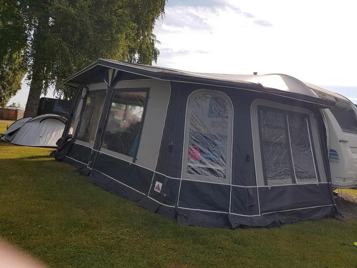 Dorema Luxor air 280 (opblaasbare voortent) maat 15, Caravans en Kamperen, Voortenten en Luifels, Zo goed als nieuw, Dorema, Ophalen