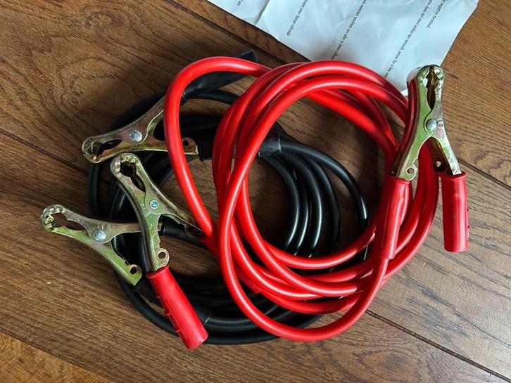 De kabel laadt de batterijen op, Auto-onderdelen, Elektronica en Kabels, Nieuw, Ophalen of Verzenden