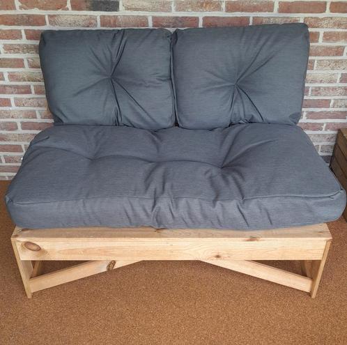 Palletbank / houten bank met kussens, Tuin en Terras, Tuinmeubel-accessoires, Zo goed als nieuw, Ophalen
