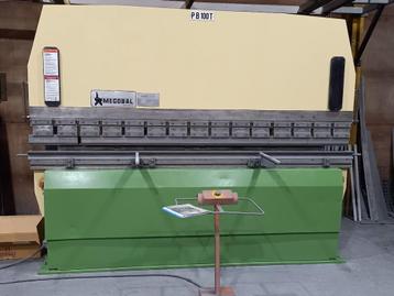 Hydraulische afkantpers Megobal 100 ton x 3050 mm - kantbank beschikbaar voor biedingen