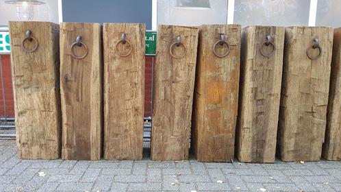 Diverse meerpalen zuilen sokkels oud hardhout met ring, Huis en Inrichting, Woonaccessoires | Zuilen en Pilaren, Zo goed als nieuw