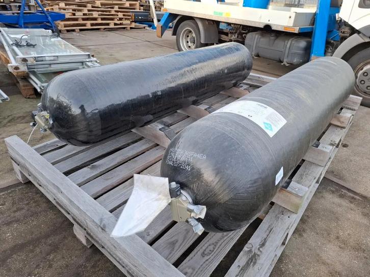 2x Composiet gecomprimeerde waterstofcilinder Worthington In, Articles professionnels, Machines & Construction | Pièces