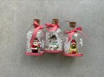 3 glazen stolpjes met kerstfiguurtjes, Ophalen of Verzenden, Zo goed als nieuw