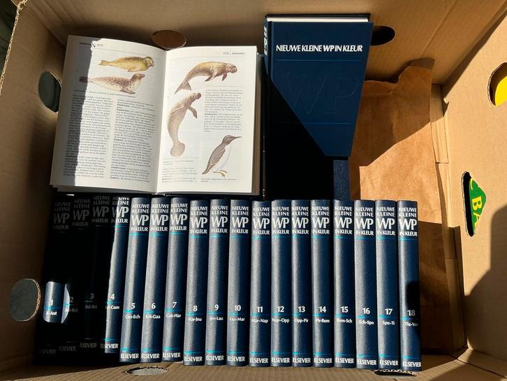 Nieuwe Kleine Winkler Prins in kleur ENCYCLOPEDIE., Boeken, Encyclopedieën, Zo goed als nieuw, Complete serie, Algemeen, Ophalen