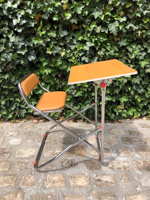 Vouwbaar kinderbureau Gico Toys (‘70), Kinderen en Baby's, Kinderkamer | Tafels en Stoelen, Zo goed als nieuw, Tafel(s) en Stoel(en)