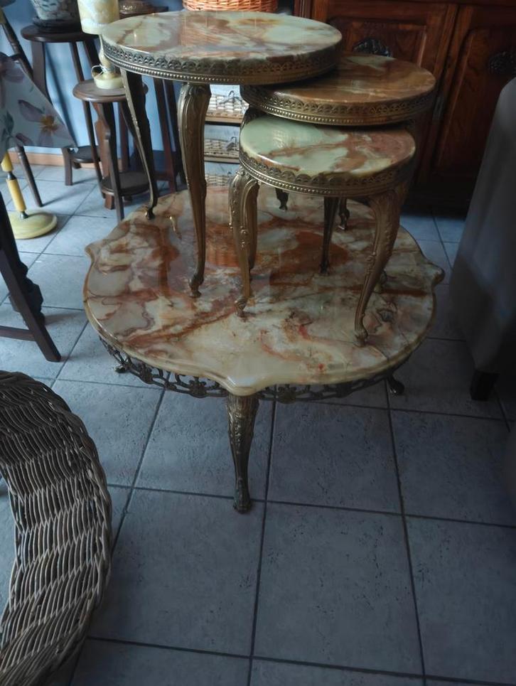 antieke, vergulde tafeltjes met onyx/marmeren bl, Antiek en Kunst, Antiek | Meubels | Tafels, Ophalen