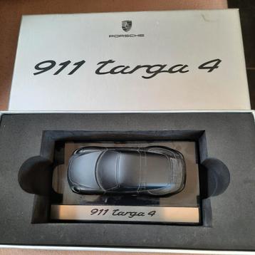 Porsche 911 Targa 4 . In luxedoos . Perfecte staat . Bieden  beschikbaar voor biedingen