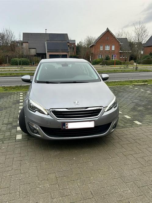 Peugeot 308 model 2015 . 1.2 benzine  130 pk, Auto's, Peugeot, Particulier, Cruise Control, Benzine, Euro 6, 5 deurs, Handgeschakeld