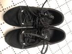 Chaussures de sport ou chaussons de sport noirs taille 37, Comme neuf, Decathlon, Fille, Enlèvement