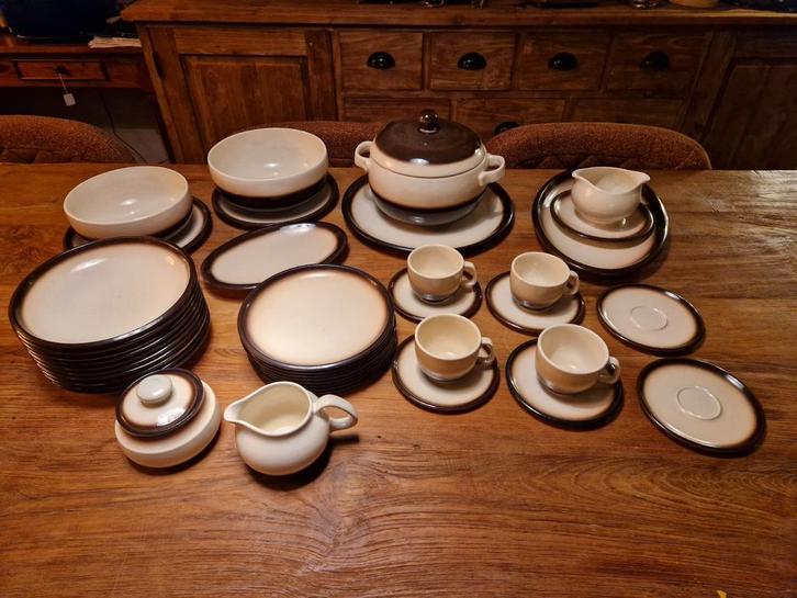 Vintage servies Boch Sierra, Antiek en Kunst, Antiek | Servies compleet, Ophalen