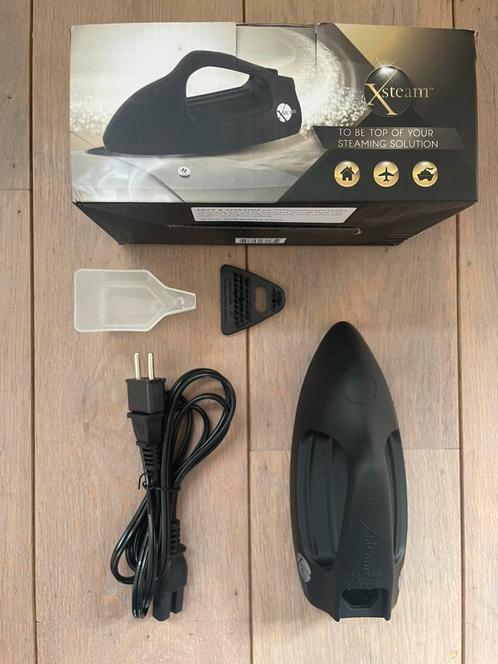 XSteam Travel zwart Nieuw stomer voor kleding, Elektronische apparatuur, Stoomapparaten, Nieuw, Kledingstomer, Ophalen of Verzenden