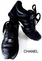 CHANEL SNEAKERS LEER & SATIJN MAAT 39 ORIGINEEL️️💖💖💖, Sneakers et Baskets, Comme neuf, Noir, Envoi