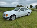 Mercedes 300D, Auto's, 4 deurs, Zwart, Wit, Mercedes-Benz