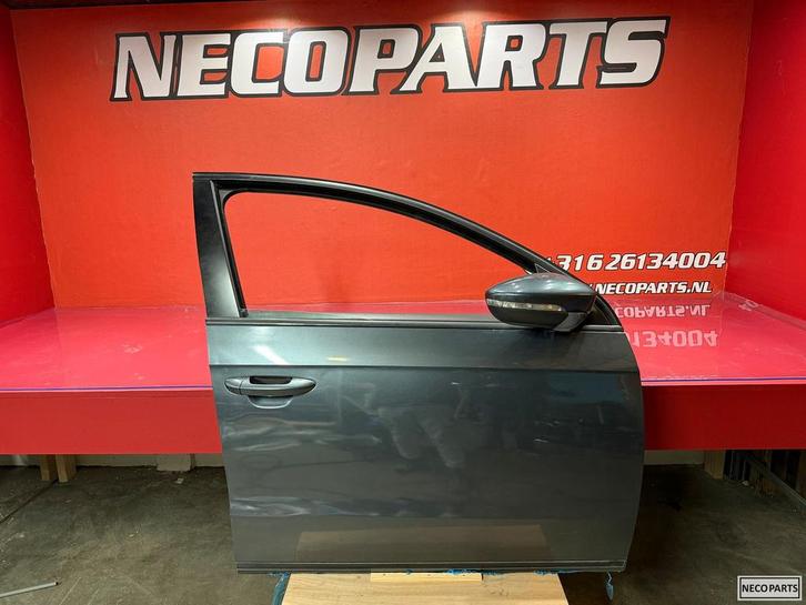 PASSAT B7 PORTIER DEUR LK7X KLEUR ALLES LEVERBAAR ORIGINEEL, Auto-onderdelen, Carrosserie, Achterklep, Volkswagen, Achter, Gebruikt