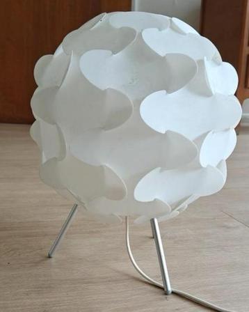 Ikea tafellamp beschikbaar voor biedingen