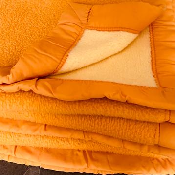 Lot de 2 couvertures orange Good Night