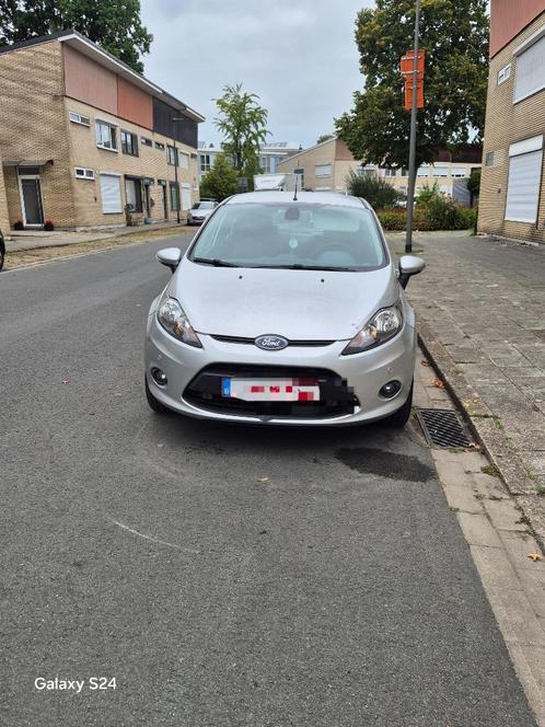 Auto, Auto's, Ford, Particulier, Fiësta, ABS, Airbags, Airconditioning, Alarm, Bluetooth, Boordcomputer, Elektrische ramen, Isofix