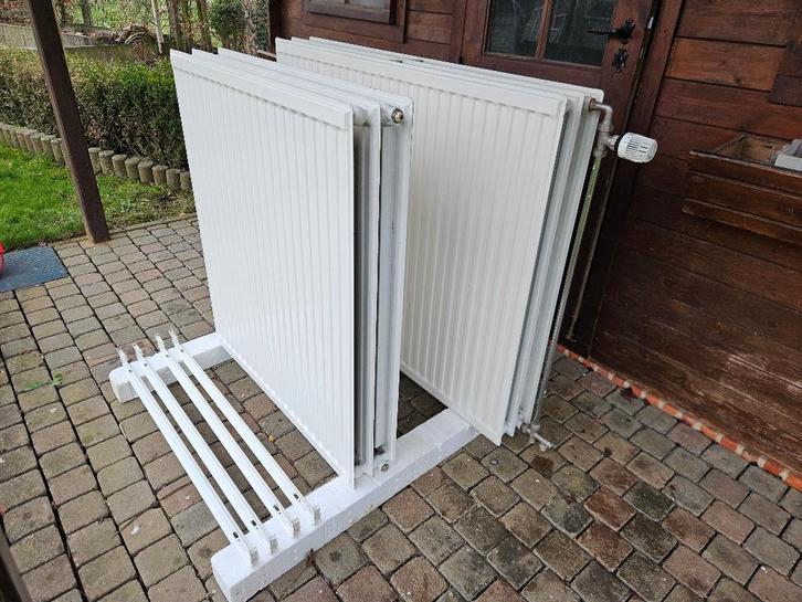 2 Mooie Radiatoren type 33, Doe-het-zelf en Bouw, Verwarming en Radiatoren, Gebruikt, Radiator, Ophalen