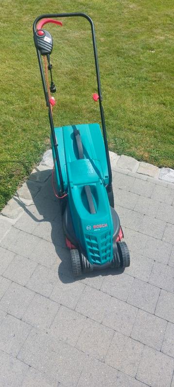 Bosch grasmachine, Tuin en Terras, Grasmaaiers, Ophalen, Zo goed als nieuw