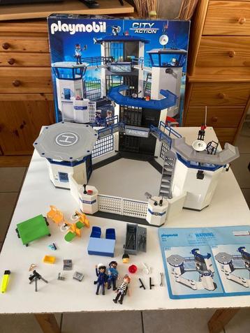 Playmobil 6919 police commissariat avec prison et policiers beschikbaar voor biedingen