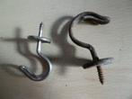 antiek, 2 kapstokhaakjes in metaal, Gebruikt, Wandhaken, Ophalen of Verzenden, Minder dan 100 cm
