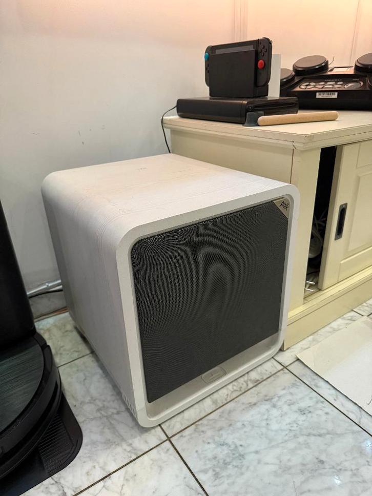 Caisson de basses Polk HTS 10, TV, Hi-fi & Vidéo, Enceintes, Comme neuf, Subwoofer, 60 à 120 watts, Autres marques, Enlèvement ou Envoi