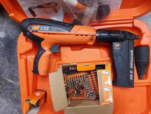 Spit SPITFIRE P370 - incl. magazijn C60 Kruitschiethamer 50-, Doe-het-zelf en Bouw, Gereedschap | Handgereedschap, Zo goed als nieuw