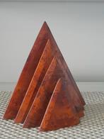 Mooie olijfhouten „piramide” brievenhouder, Huis en Inrichting, Woonaccessoires | Overige, Ophalen of Verzenden, Zo goed als nieuw