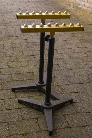 Paire de servantes d'atelier à billes beschikbaar voor biedingen