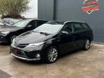Toyota Auris 1.8HYBRID Automaat • Navi • Trekhaak, Auto's, Toyota, Automaat, Euro 5, 4 cilinders, Zwart