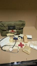 Musette ambulancier de combat 1973 scellé +lot médical, Enlèvement ou Envoi