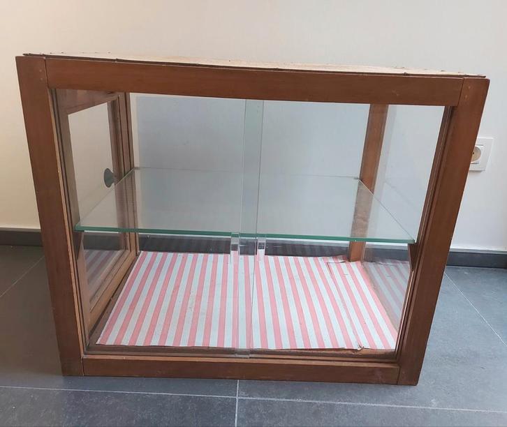 Vintage vitrinekastje, glazen kastje, Huis en Inrichting, Kasten | Vitrinekasten, Gebruikt, Minder dan 100 cm, 50 tot 100 cm, 25 tot 50 cm