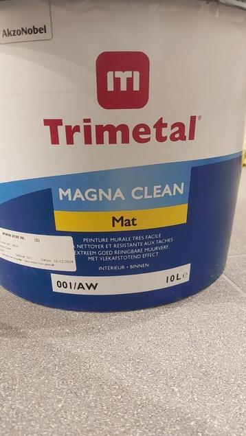 Verf Trimetal magna clean wit beschikbaar voor biedingen