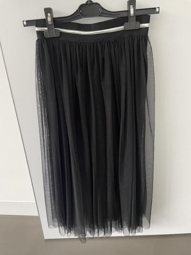 Jupe en tulle noire avec jupon par Amélie & Amélie, taille S, Vêtements | Femmes, Jupes, Comme neuf, Taille 36 (S), Noir, Sous le genou